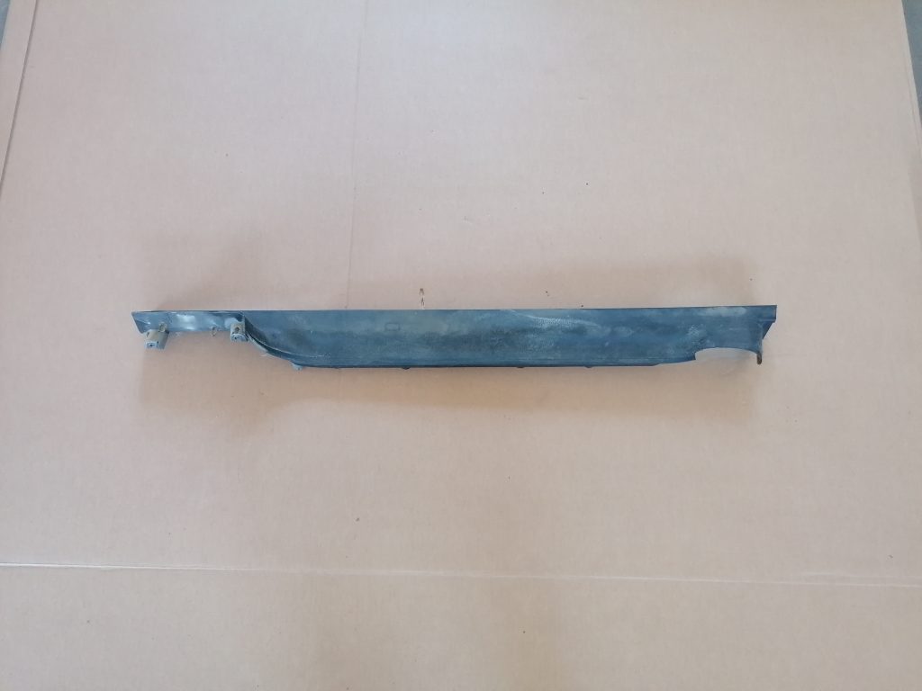 Sliekšņa aizmugurēja kreisa uzlika (salonā) priekš OPEL ZAFIRA 2004