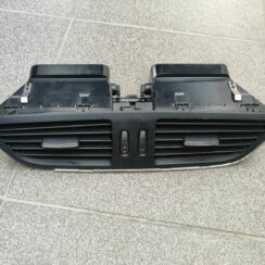 Mērinstrumentu paneļa gaisa vads, centrā priekš MERCEDES BENZ CLS 320 2005