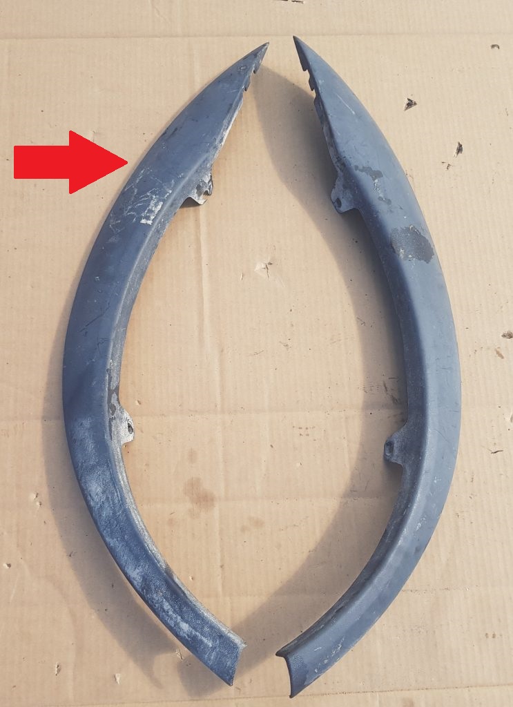 Aizmugurēja spārna uzlika (moldings) priekš VOLVO XC70 2004 1 Aizmugurēja spārna uzlika (moldings) priekš VOLVO XC70 2004