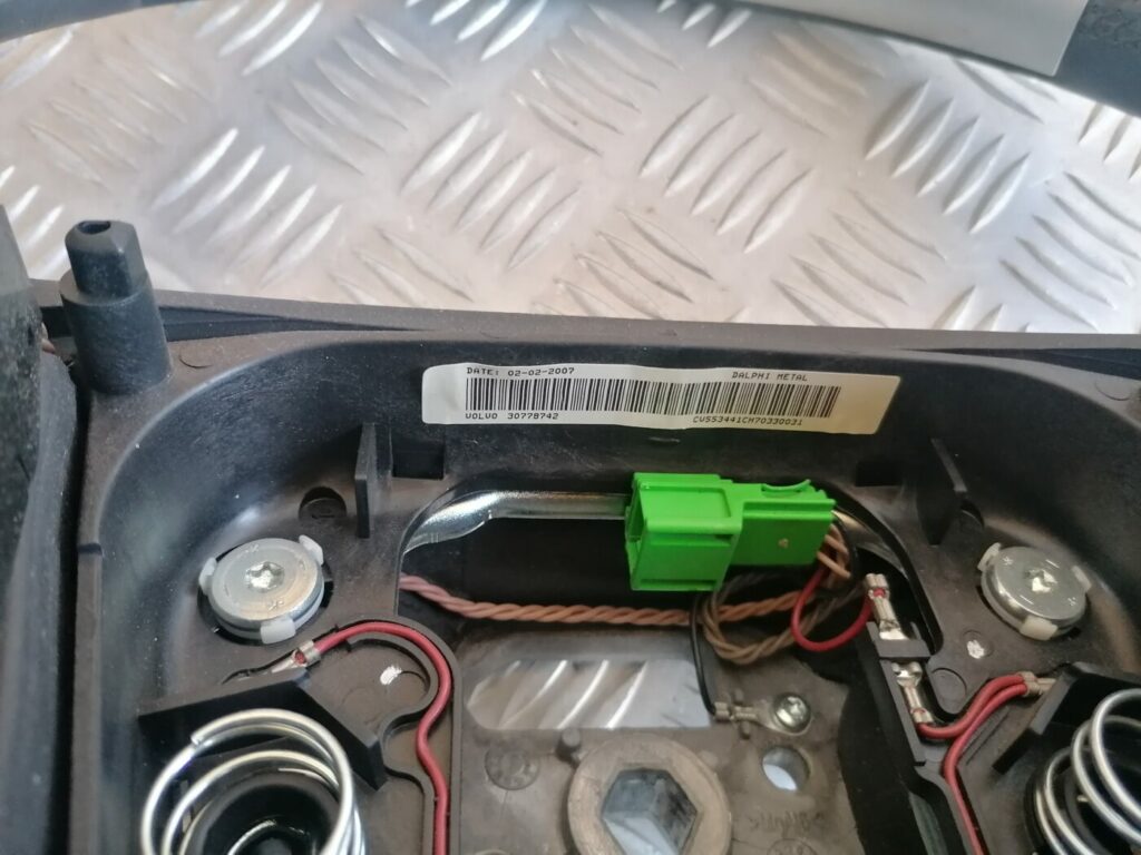 Stūre priekš VOLVO C30 2008 SILVER