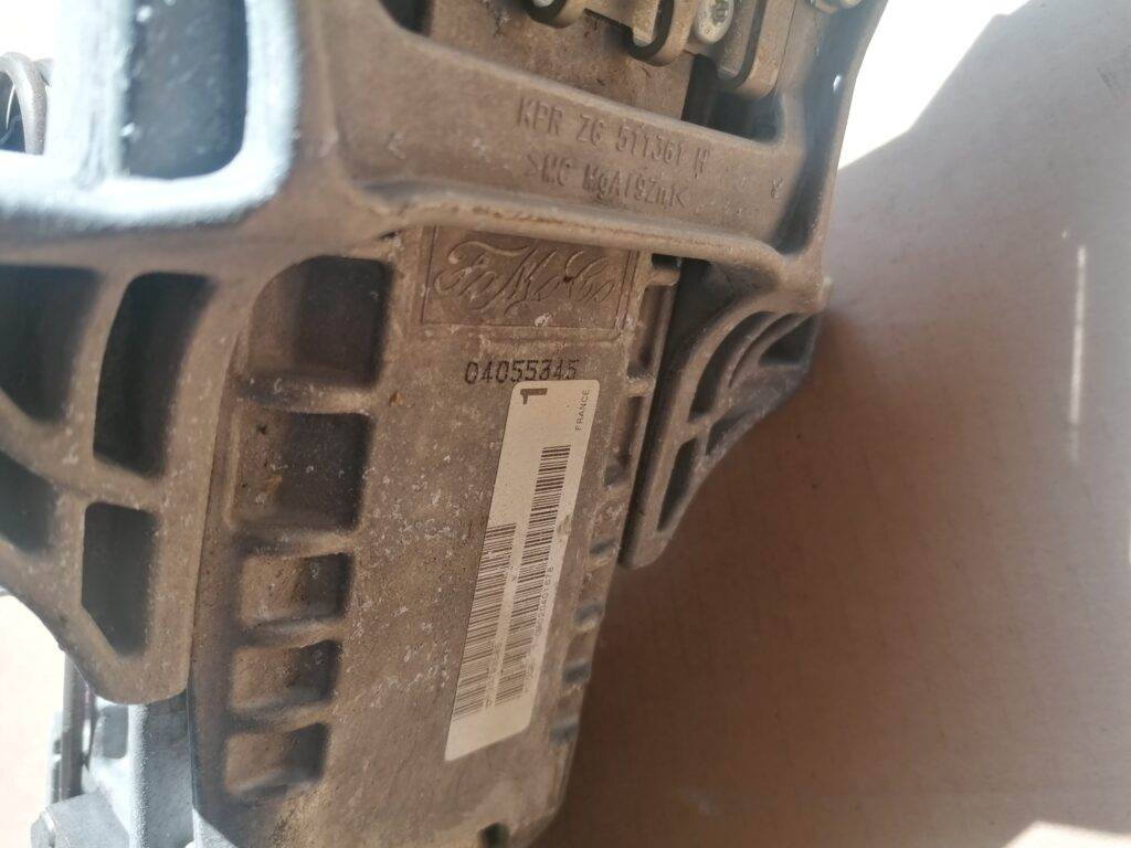 Stūres statne priekš VOLVO C30 2008 SILVER