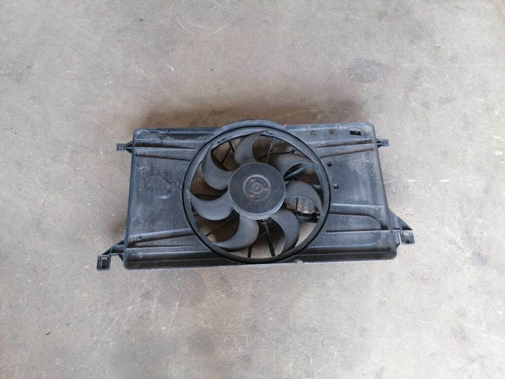 Dzesēšanas radiatora ventilators priekš VOLVO C30 2008 SILVER