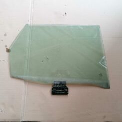 Aizmugurējo labo durvju stikls priekš AUDI A4 2008 AVANT