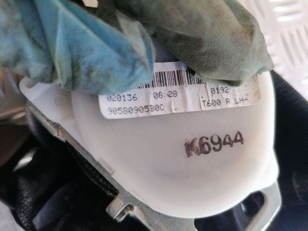 Priekšējā labā drošības josta priekš OPEL ZAFIRA 2004 4 Priekšējā labā drošības josta priekš OPEL ZAFIRA 2004