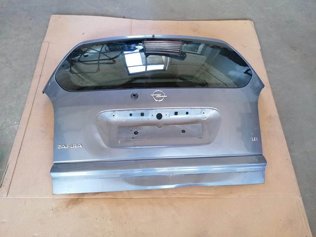 Bagāžnieka vāks priekš OPEL ZAFIRA 2004 1 Bagāžnieka vāks priekš OPEL ZAFIRA 2004