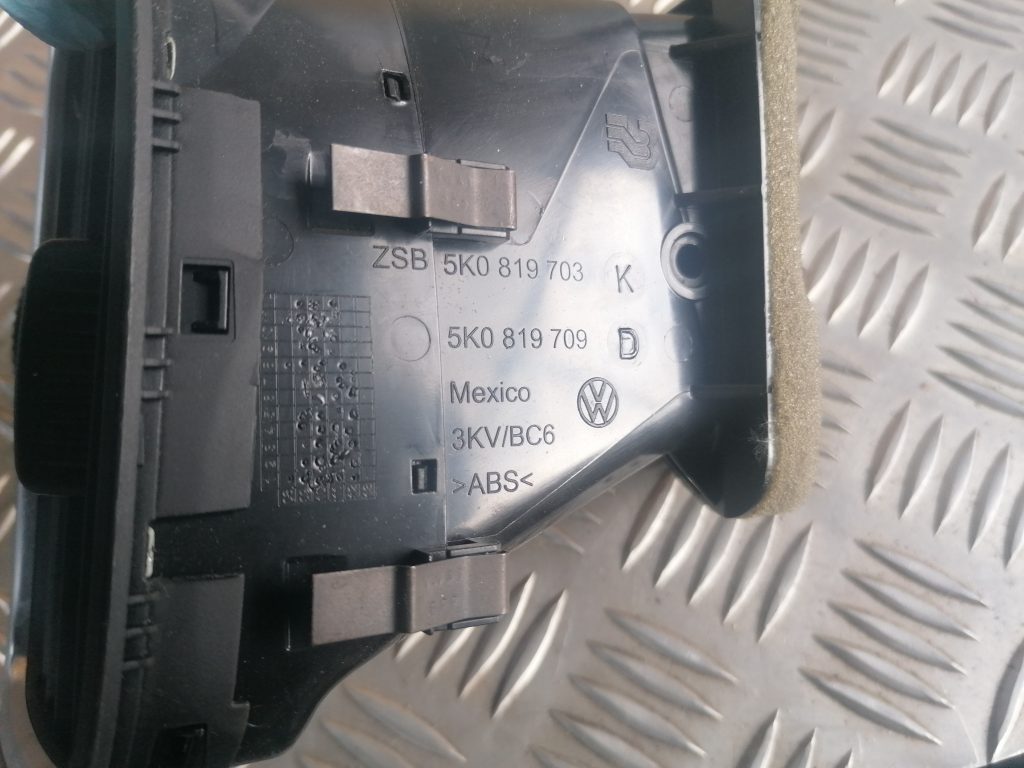 Mērinstrumentu paneļa gaisa vads, pa kreisi priekš VW GOLF VARIANT 2012