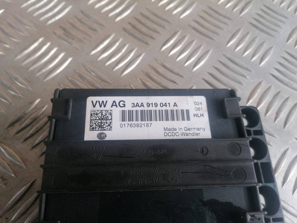 Sprieguma stabilizācijas bloks priekš VW GOLF VARIANT 2012 3 Sprieguma stabilizācijas bloks priekš VW GOLF VARIANT 2012