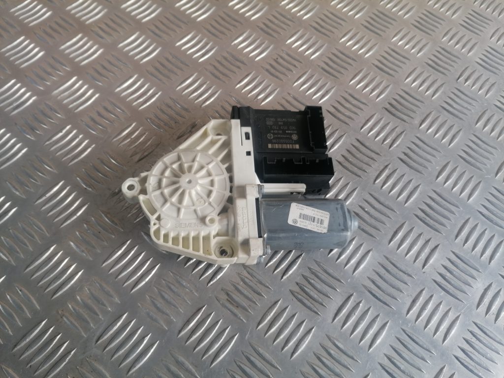 Elektrisko stiklu motors priekš VW GOLF VARIANT 2012 1 Elektrisko stiklu motors priekš VW GOLF VARIANT 2012