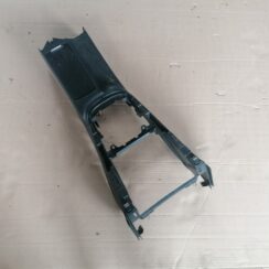 Centrālās konsoles apdares lielākā daļa priekš VW GOLF VARIANT 2012