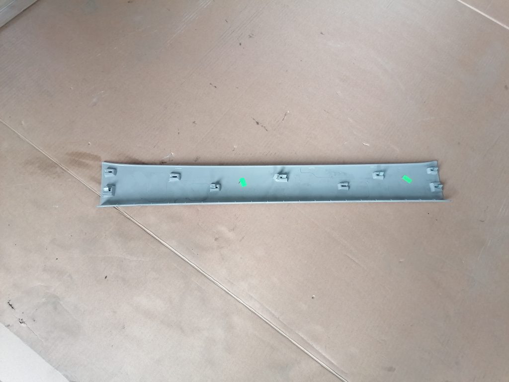 Bagāžnieka vāka apdare priekš VW GOLF VARIANT 2012