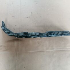 Aizmugurējā spārna un bufera stiprinājums priekš VW GOLF VARIANT 2012