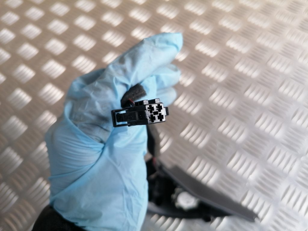 Durvju spoguļa apdares uzlika salonā (ar skaļruni) priekš VW GOLF VARIANT 2012