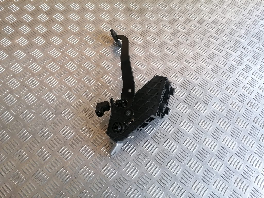 Bremžu pedālis priekš KIA CEED 2007 2 Bremžu pedālis priekš KIA CEED 2007