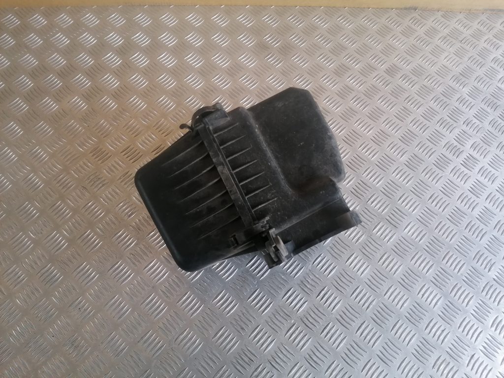 Gaisa filtra korpuss priekš KIA CEED 2007