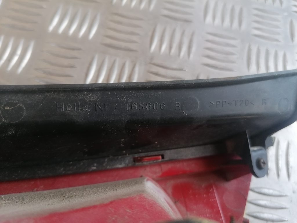 Aizmugurējais labais lukturis priekš KIA CEED 2007 4 Aizmugurējais labais lukturis priekš KIA CEED 2007