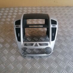 Mērinstrumentu paneļa gaisa vads, centrā priekš KIA CEED 2007