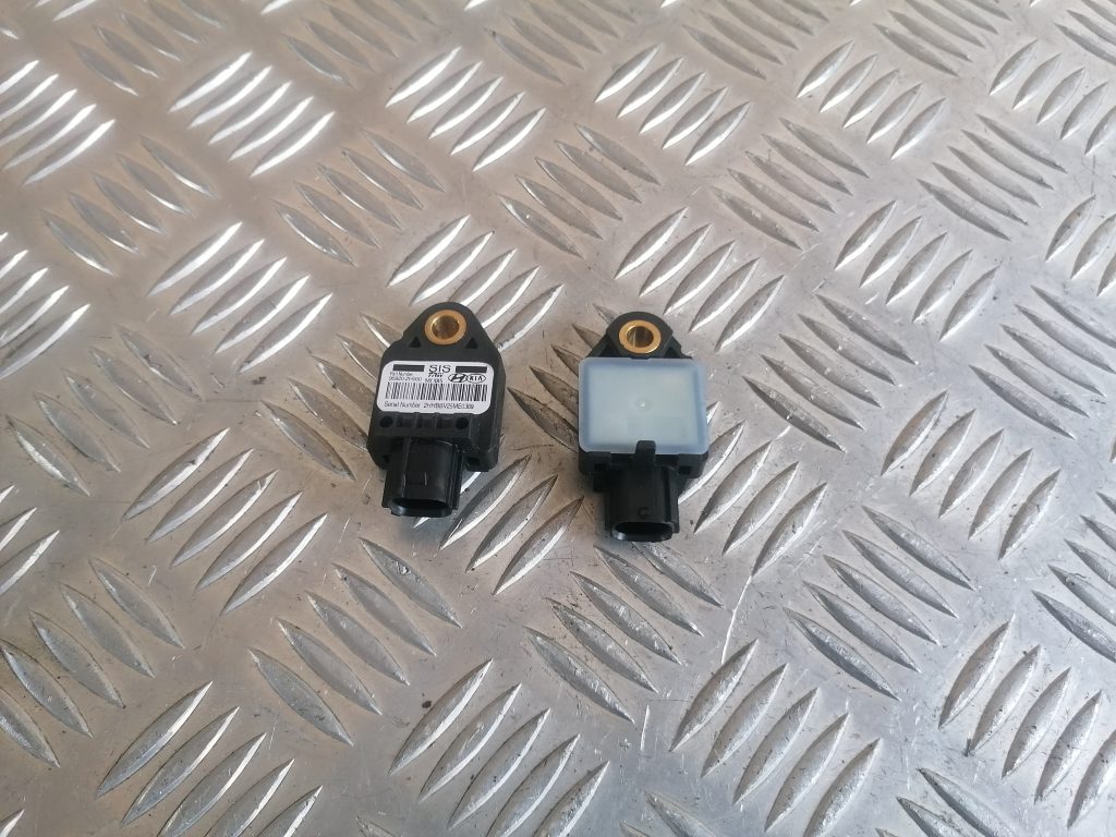 Drošības spilvena trieciensensors priekš KIA CEED 2007 1 Drošības spilvena trieciensensors priekš KIA CEED 2007