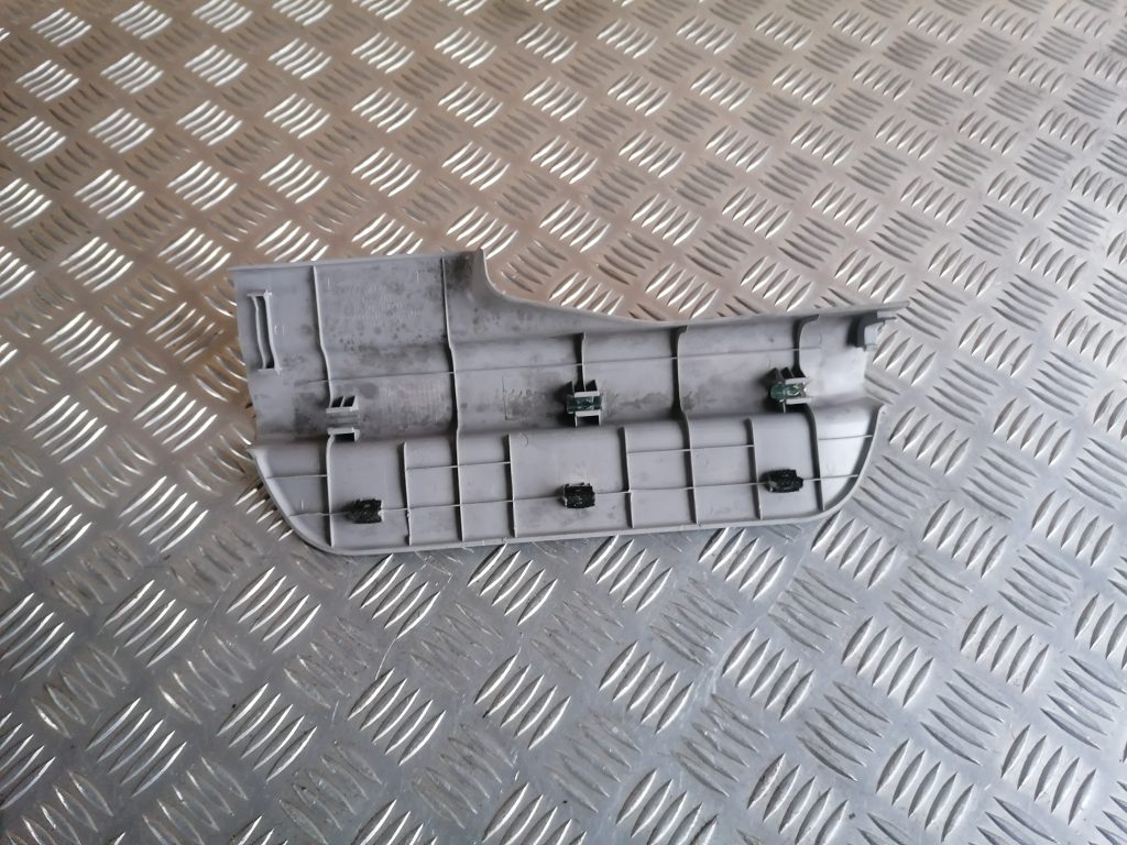 Sliekšņa aizmugurēja kreisa uzlika (salonā) priekš KIA CEED 2007