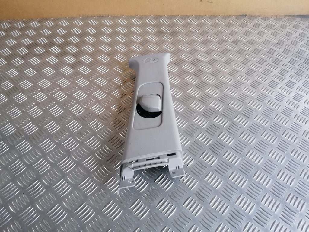 Vidējas salona statnes apdare priekš KIA CEED 2007