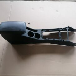 Centrālās konsoles apdares lielākā daļa priekš KIA CEED 2007