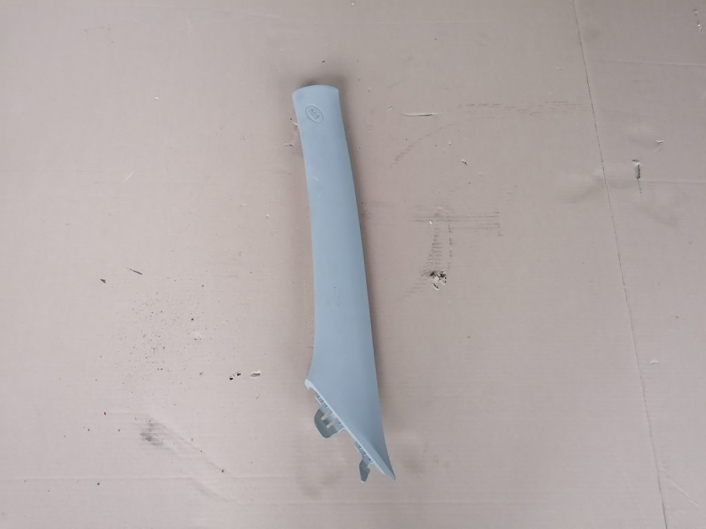 Priekšējas salona statnes apdare priekš KIA CEED 2007 1 Priekšējas salona statnes apdare priekš KIA CEED 2007