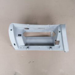 Mantu glabāšanas nodalījums pasažiera pusē priekš KIA CEED 2007