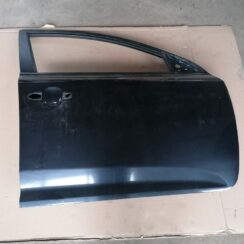 Priekšējās labās durvis priekš KIA CEED 2007