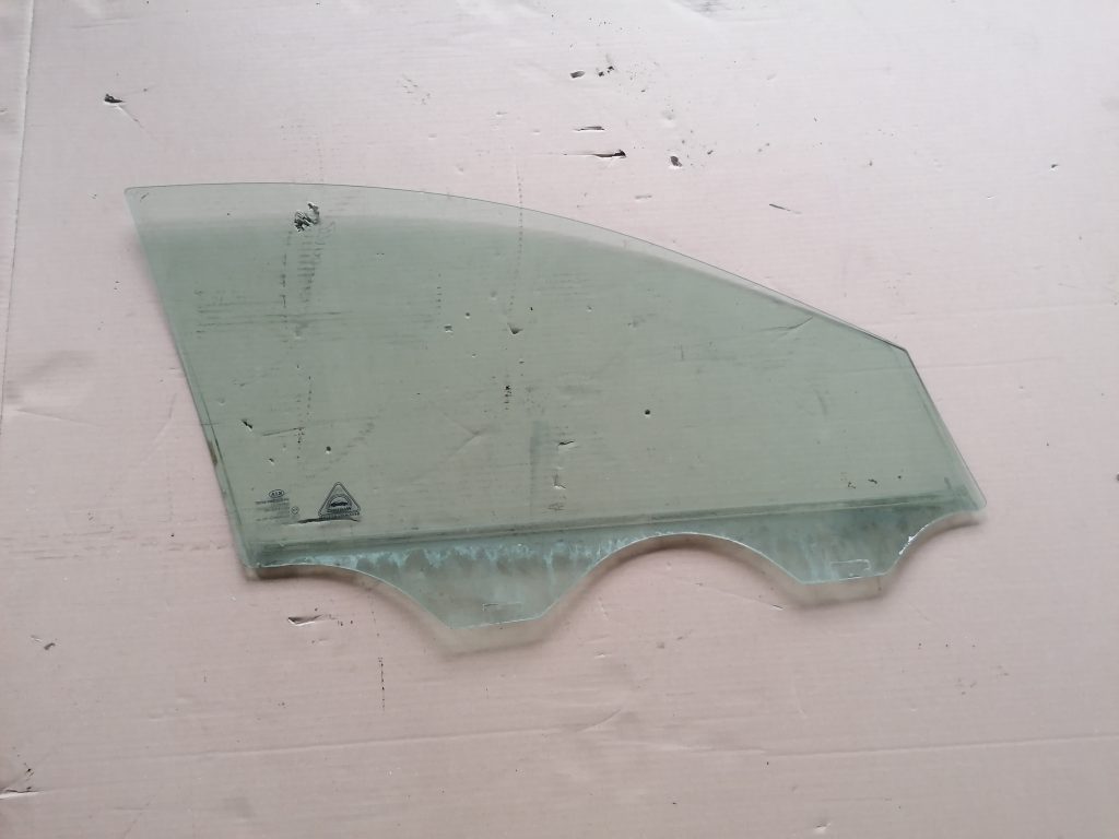 Priekšējo kreiso durvju stikls priekš KIA CEED 2007 1 Priekšējo kreiso durvju stikls priekš KIA CEED 2007