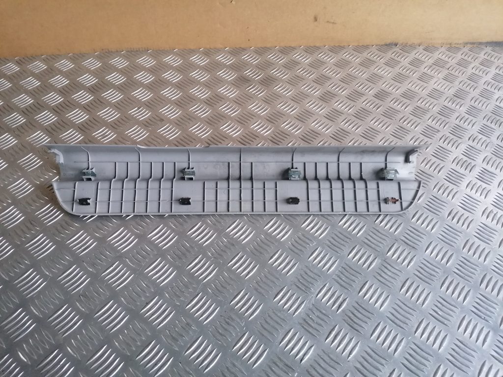 Sliekšņa priekšēja kreisa uzlika (salonā) priekš KIA CEED 2007