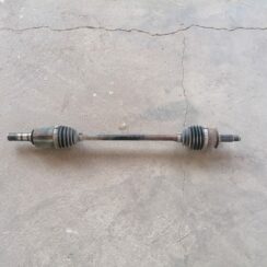 Pusass priekšējā kreisā priekš SUBARU LEGACY 2009