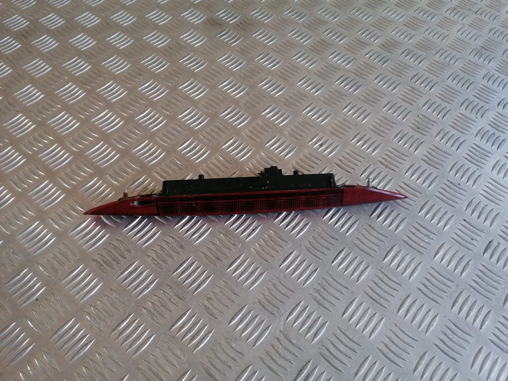 Stop signāls priekš SUBARU LEGACY 2009 1 Stop signāls priekš SUBARU LEGACY 2009