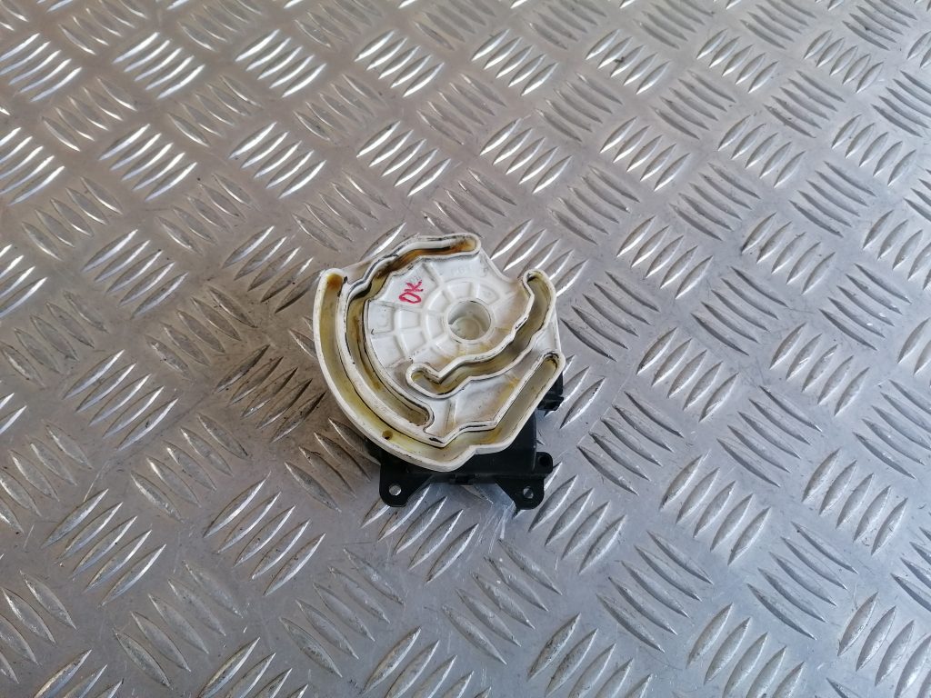 Apsildes sistēmas aktuators priekš SUBARU LEGACY 2009