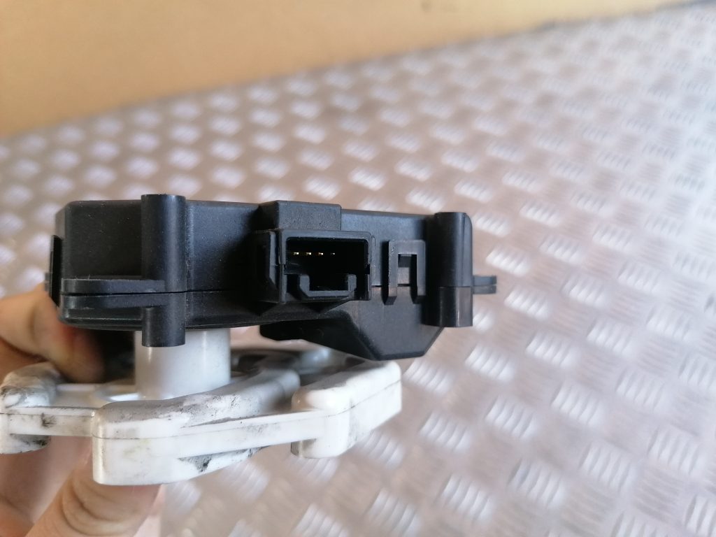 Apsildes sistēmas aktuators priekš SUBARU LEGACY 2009