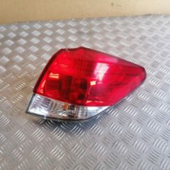Aizmugurējais labais lukturis priekš SUBARU LEGACY 2009