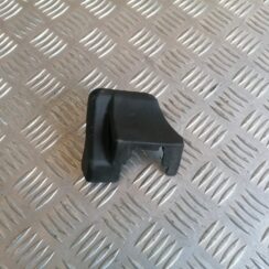 Aizmugurējā sēdekļa sliežu apdare priekš SUBARU LEGACY 2009