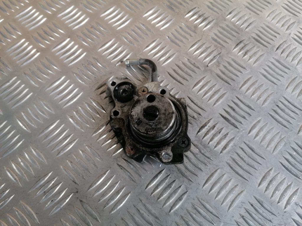 Eļļas sūknis priekš SUBARU LEGACY 2009