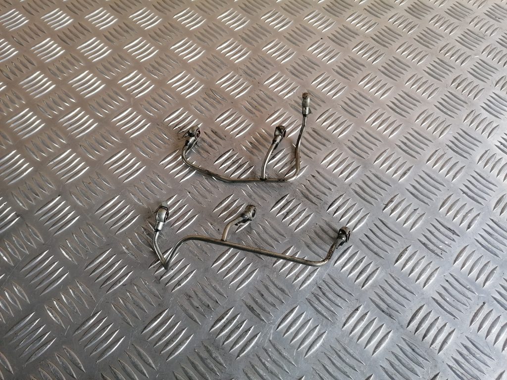 Degvielas caurule priekš SUBARU LEGACY 2009 1 Degvielas caurule priekš SUBARU LEGACY 2009