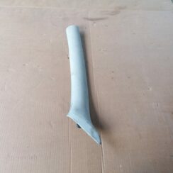 Priekšējas salona statnes apdare priekš VW GOLF IV 1999