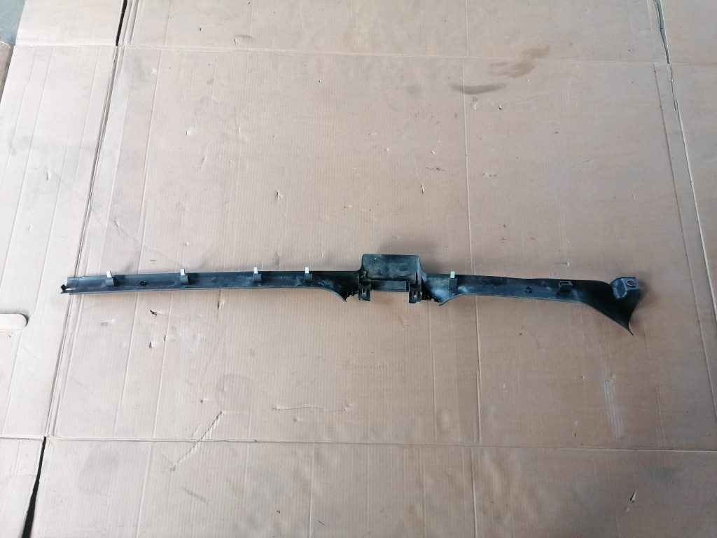 Sliekšņa laba uzlika priekš VW GOLF IV 1999 2 Sliekšņa laba uzlika priekš VW GOLF IV 1999