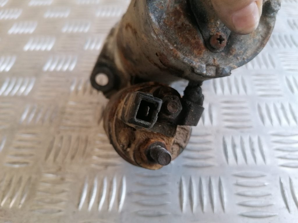 Starteris priekš VW GOLF IV 1999