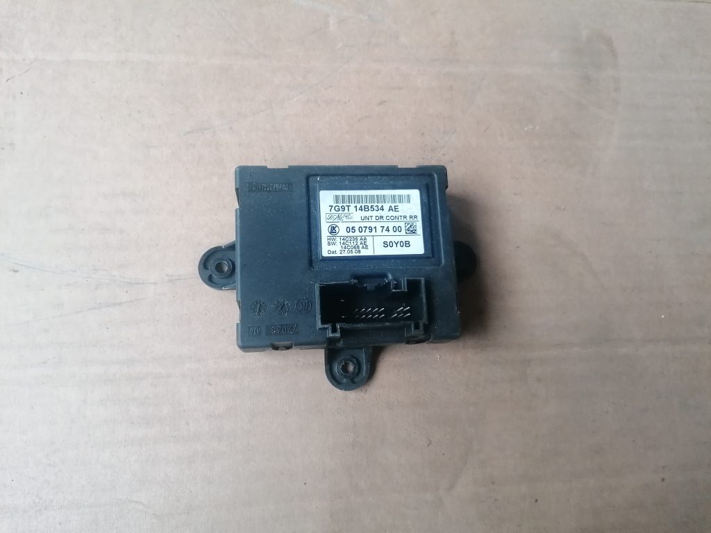 Aizmugurējo kreiso durvju vadības bloks priekš FORD MONDEO 2007