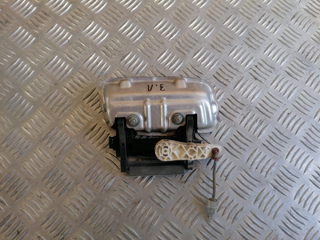 Aizmugurējais kreisais durvju rokturis priekš OPEL ASTRA 2002