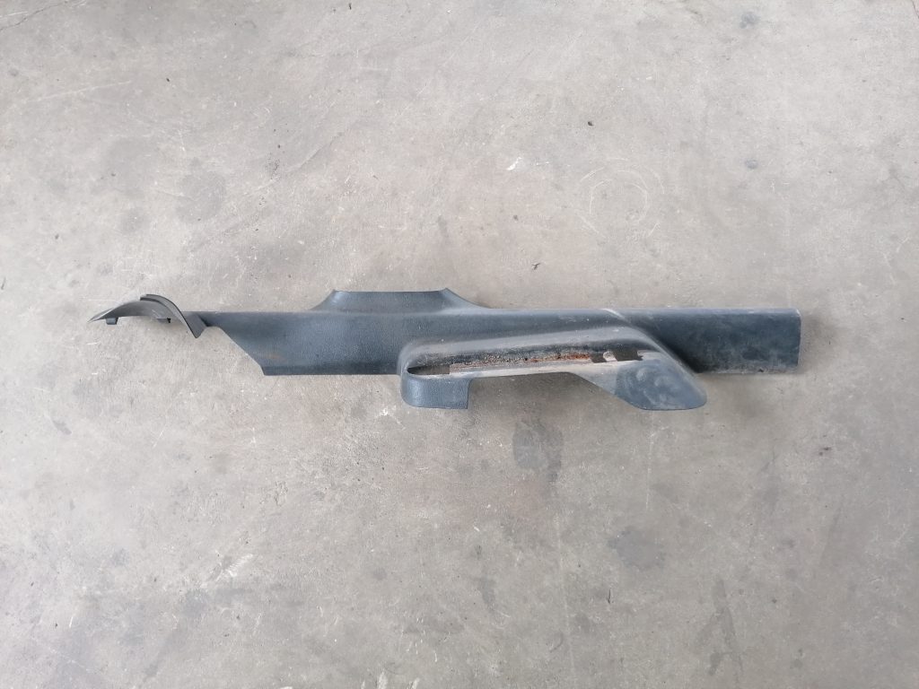 Sliekšņa priekšēja kreisa uzlika (salonā) priekš OPEL ASTRA 2002