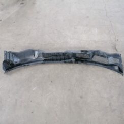 Vējstikla uzlikas (deflektora) režģis priekš OPEL ASTRA 2002