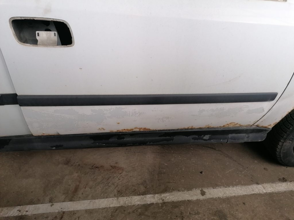 Priekšējās labās durvis priekš OPEL ASTRA 2002