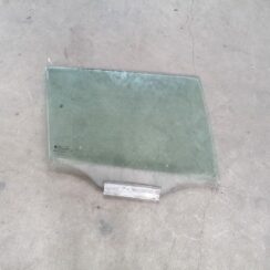 Aizmugurējo labo durvju stikls priekš OPEL ASTRA 2002