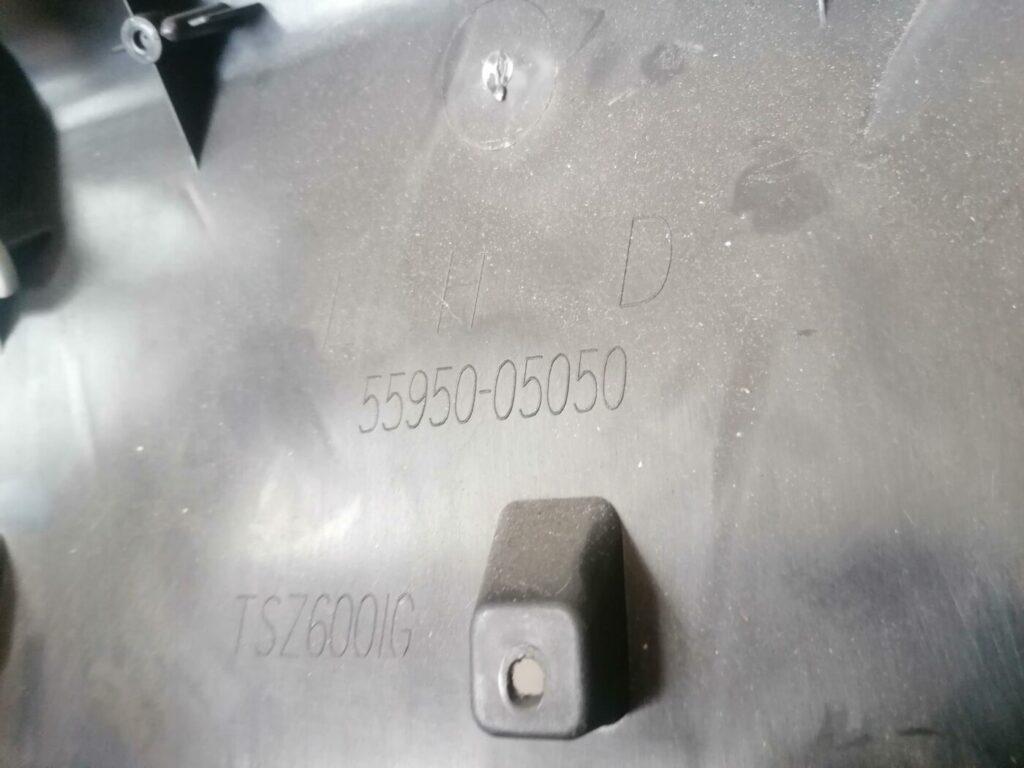 Salona gaisa vads priekš TOYOTA AVENSIS 2007 3 Salona gaisa vads priekš TOYOTA AVENSIS 2007