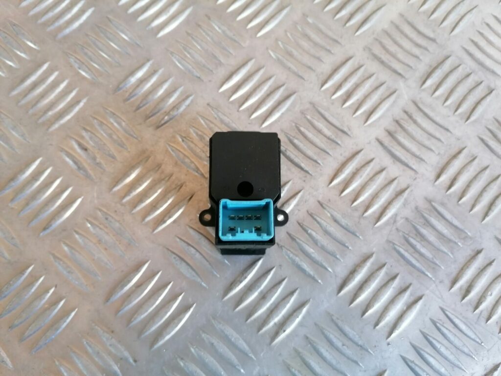 Stikla pacelšanas poga priekš HONDA ACCORD 2007 YR562P