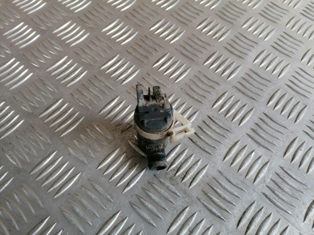 Mazgātāja šķidruma sūknis priekš HONDA ACCORD 2007 YR562P 3 Mazgātāja šķidruma sūknis priekš HONDA ACCORD 2007 YR562P