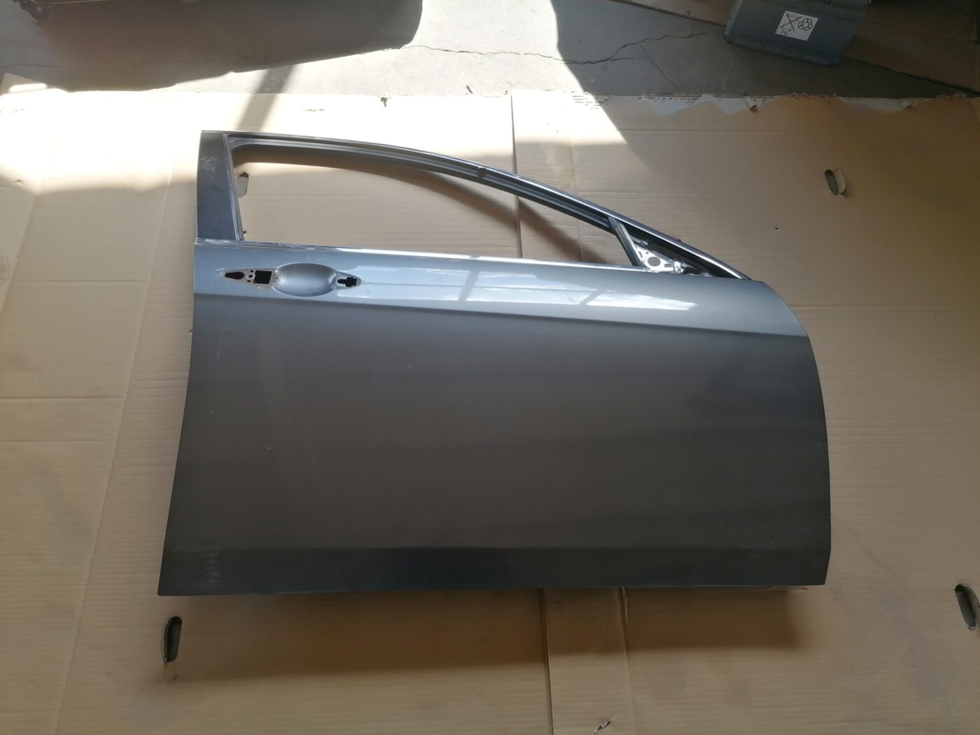 Priekšējās labās durvis priekš HONDA ACCORD 2007 YR562P